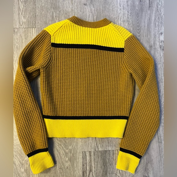 Uniqlo x Marni rare Knitted V-Neck Sweater - Picture 5 of 5